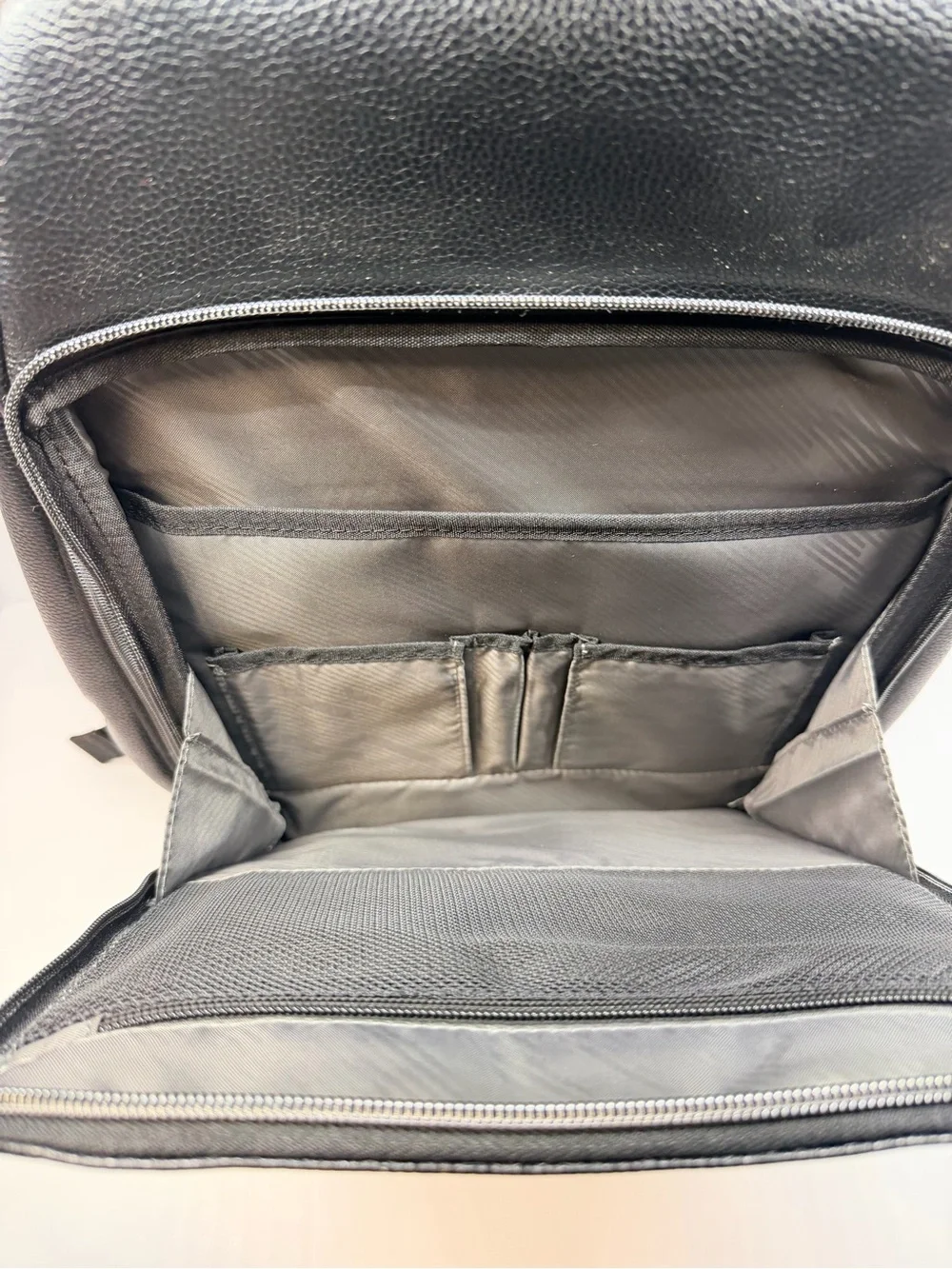NEW Samsonite Classic Leather Business Backpack Black 15.6” Laptop Bag